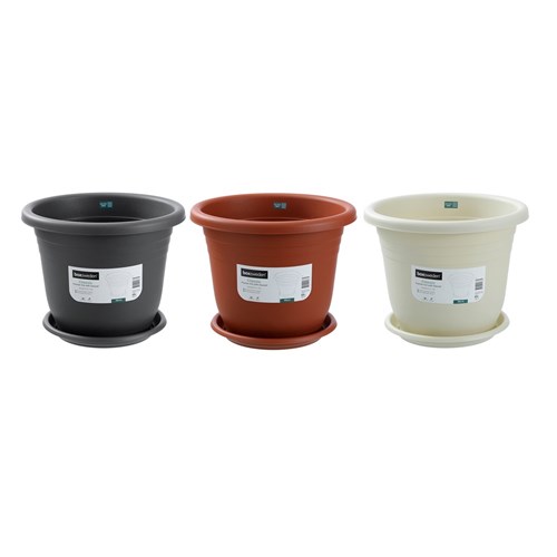 CLASSIC PLASTIC PLANTER POT